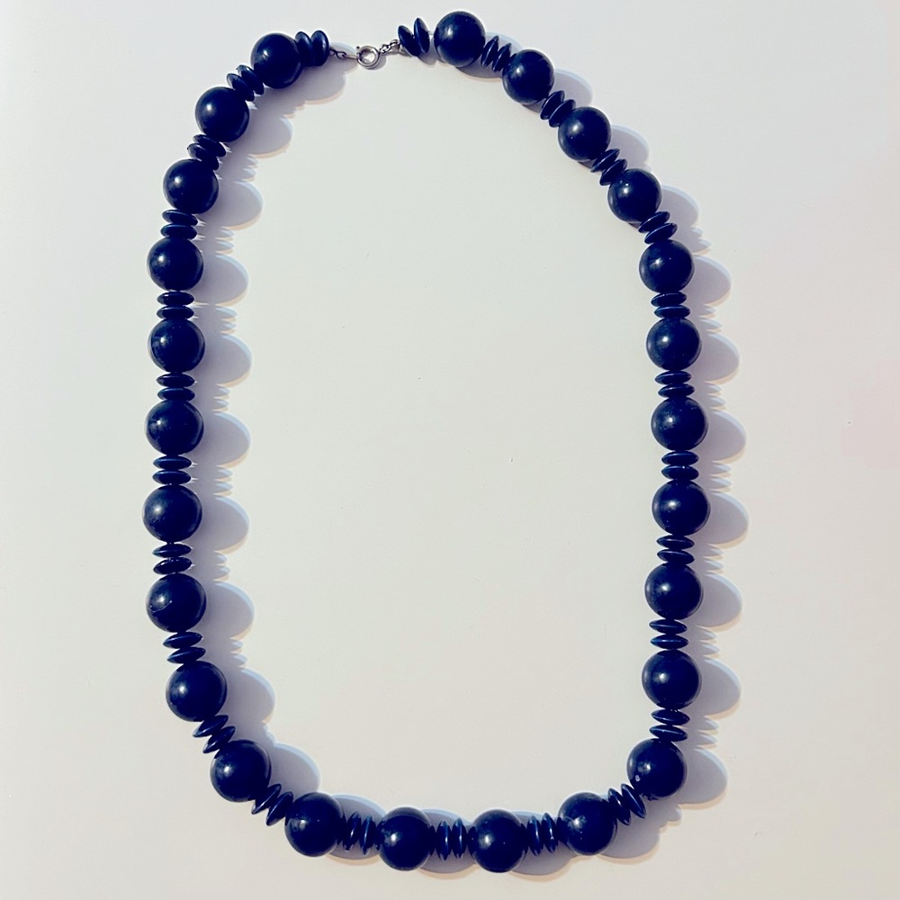 💍 5/$10 Vintage navy blue necklace